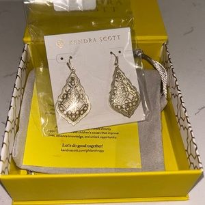 Kendra Scott earring- never worn